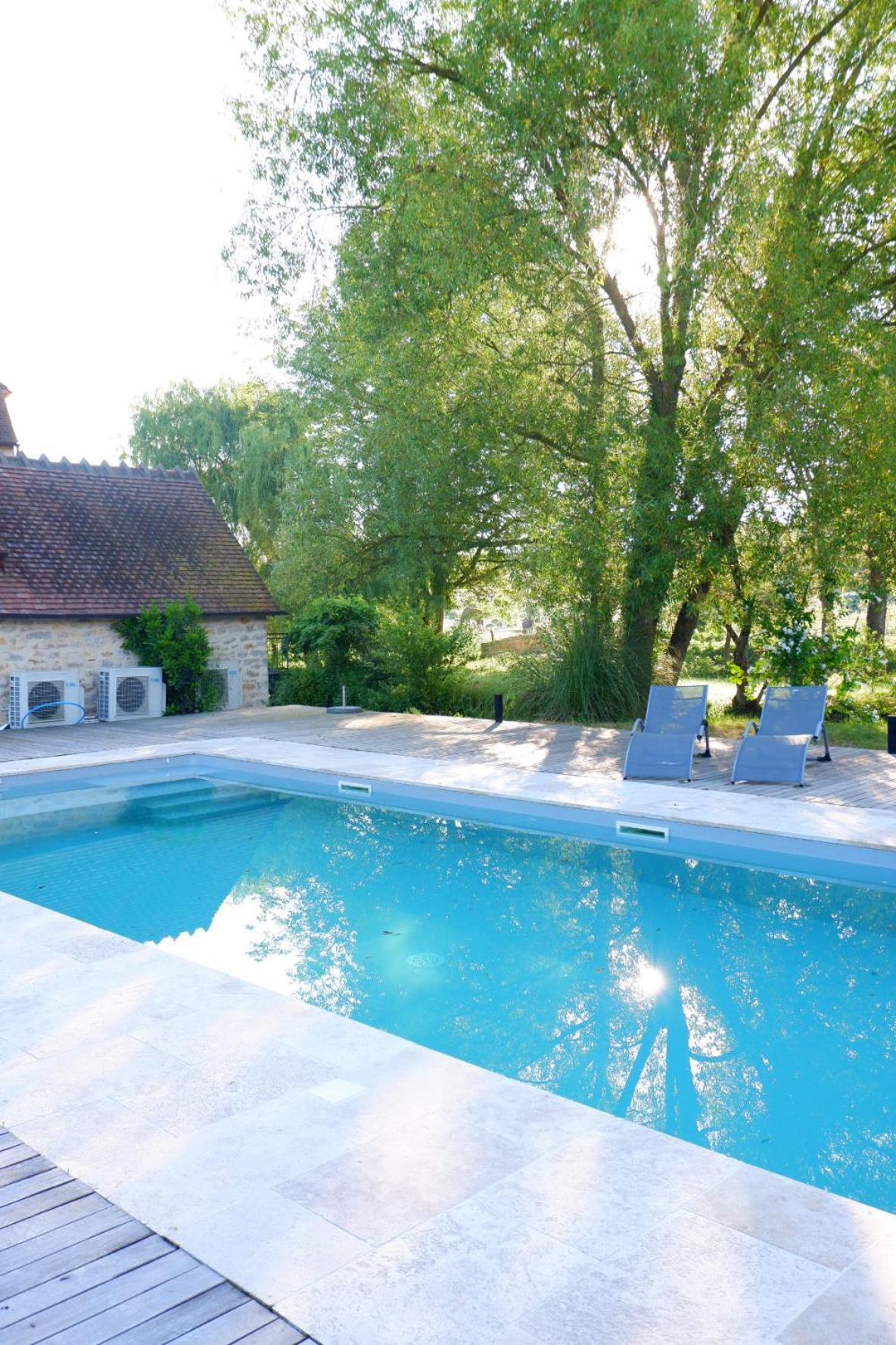 Moulin De Petoulle Hotel Charenton-du-Cher Екстериор снимка