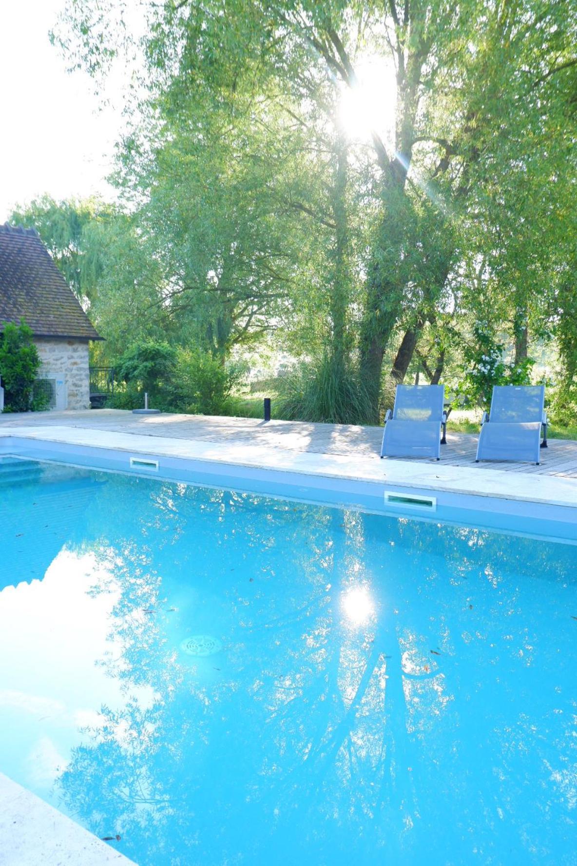 Moulin De Petoulle Hotel Charenton-du-Cher Екстериор снимка