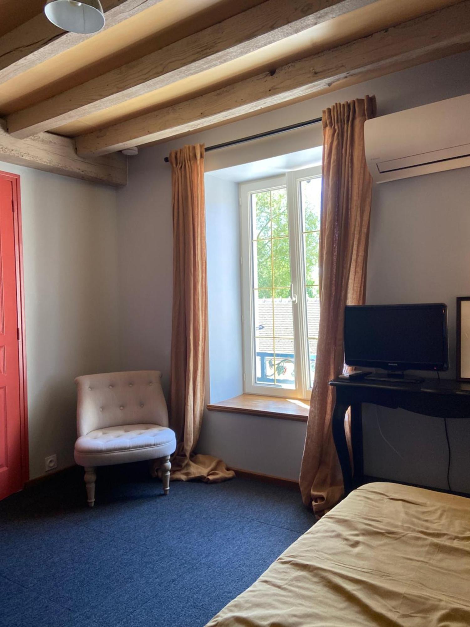 Moulin De Petoulle Hotel Charenton-du-Cher Екстериор снимка