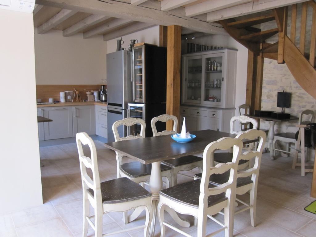 Moulin De Petoulle Hotel Charenton-du-Cher Екстериор снимка