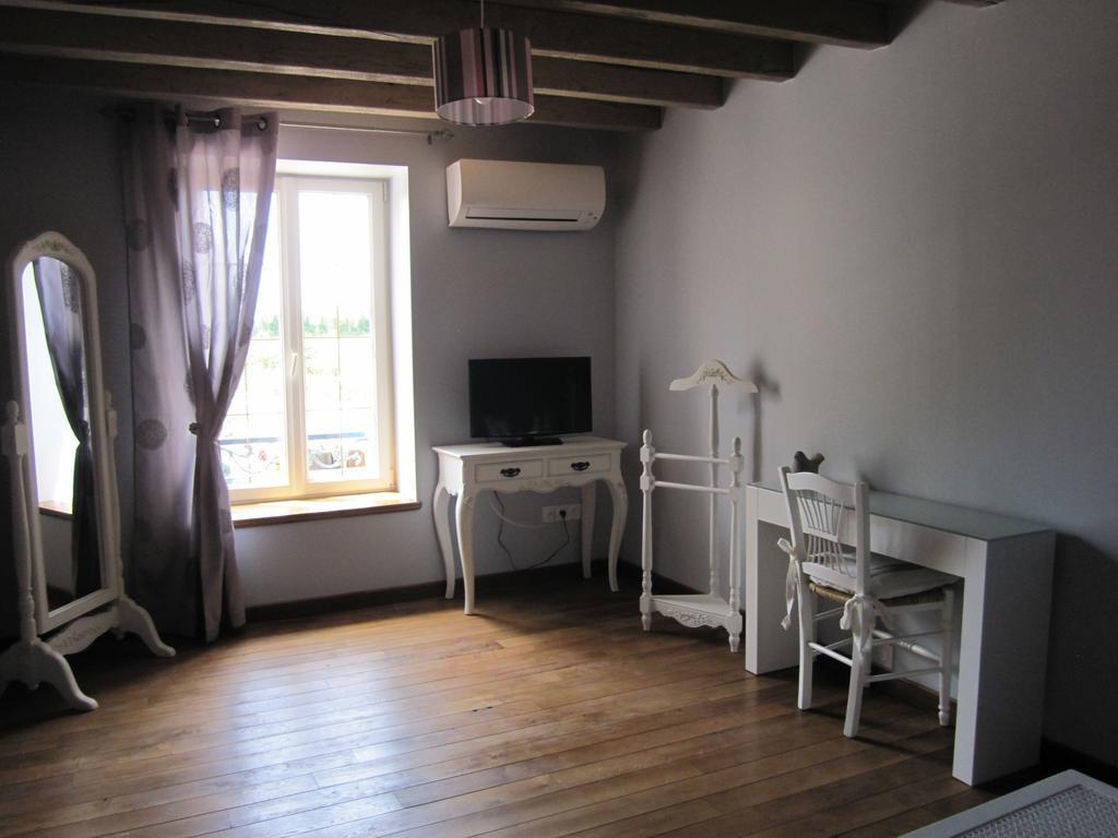 Moulin De Petoulle Hotel Charenton-du-Cher Екстериор снимка