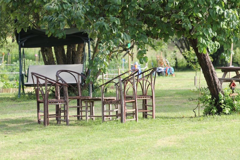 Moulin De Petoulle Hotel Charenton-du-Cher Екстериор снимка